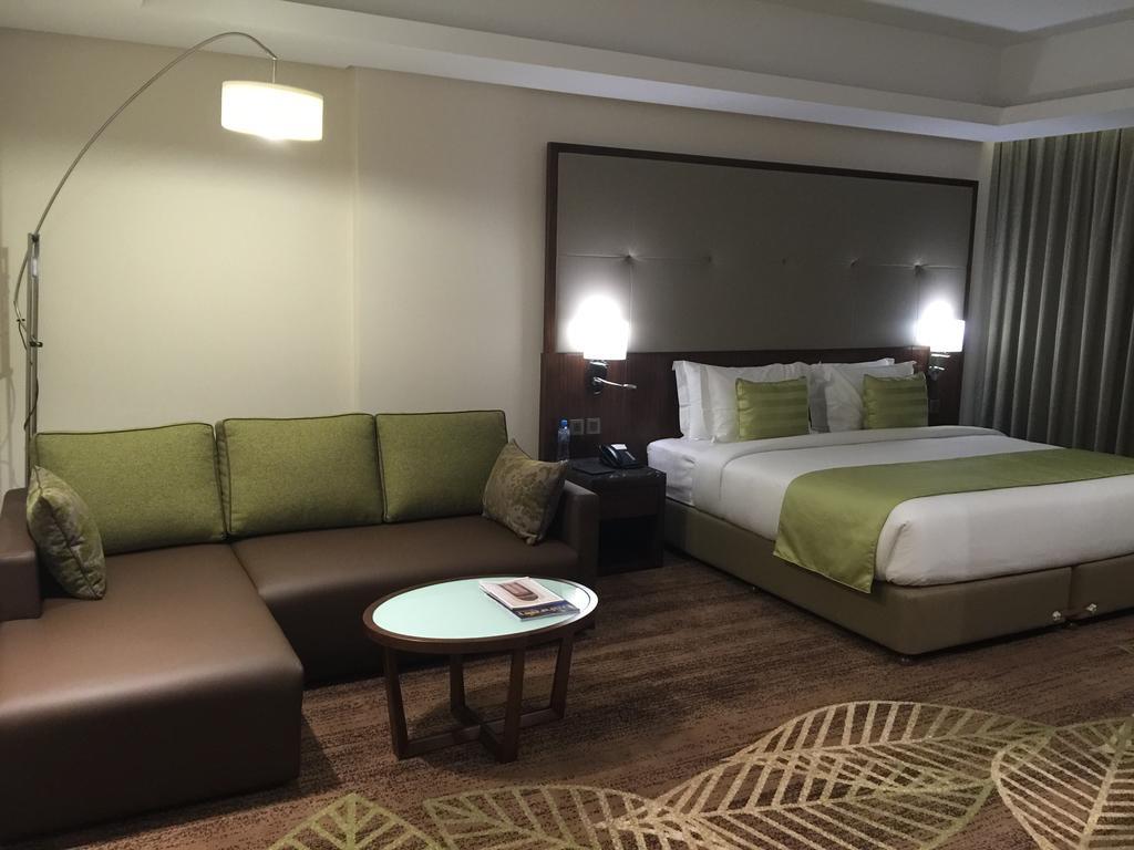Ramee Rose Hotel Манама Екстер'єр фото